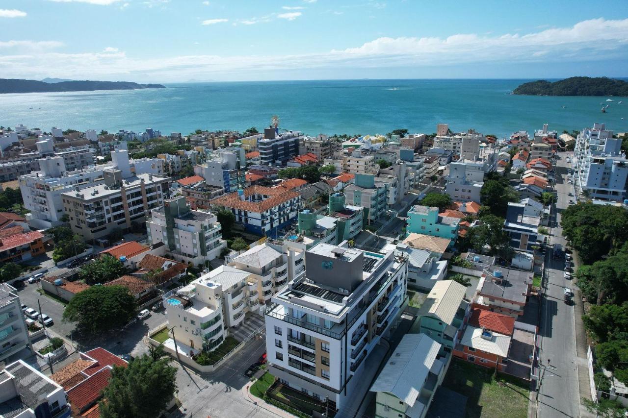Adra 106 - Apartamento No Centro De Bombinhas - Rooftop Com Piscina E Academia - A Poucos Metros Da Praia - Екстериор снимка